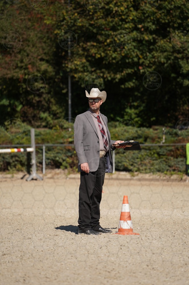 s_A_908091.JPG